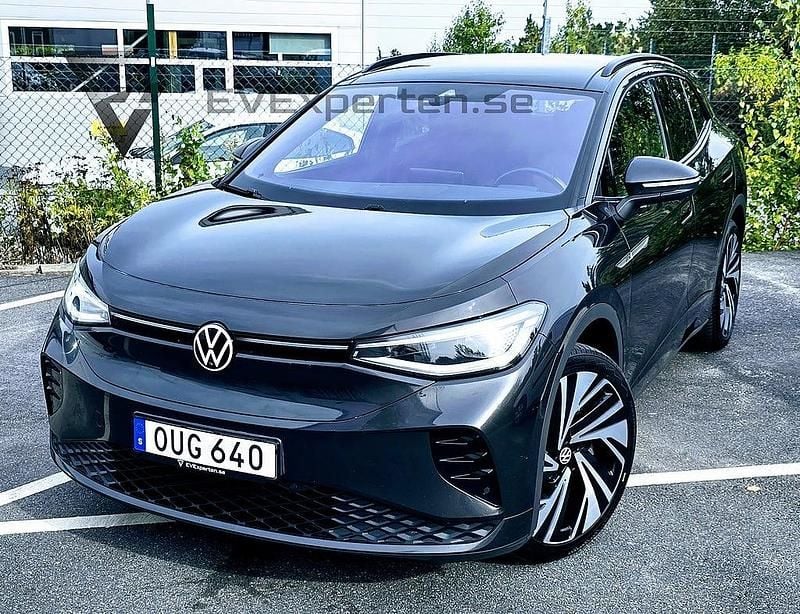 Mörkgrå Begagnad 2021 VW ID.4 GTX SUV | 259 000 kr (Marknadspris) - Bild 1/4