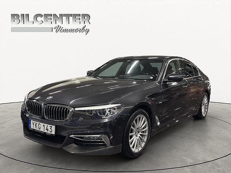 Begagnad BMW 540 Luxury Line 340 HK (250 kW) 2017 Grå Sedan