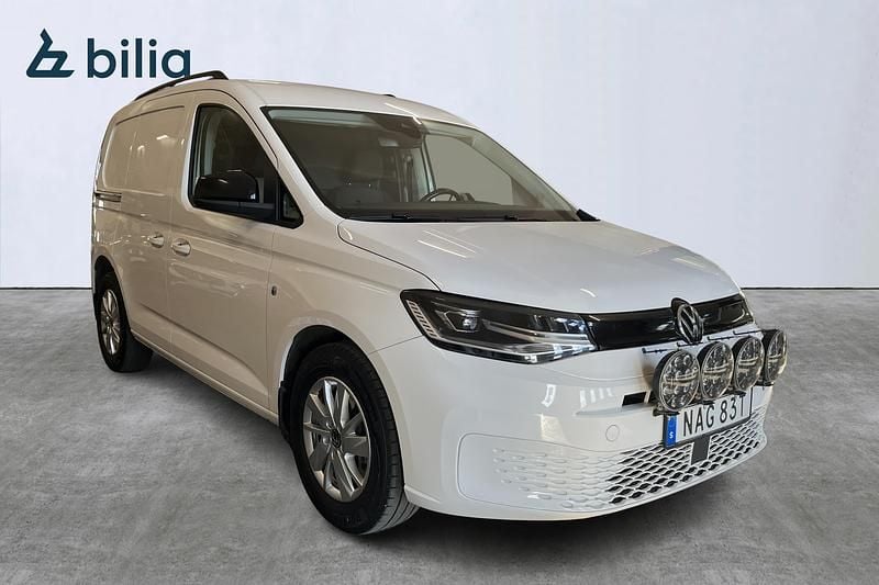 Begagnad VW Caddy S 124 HK (91 kW) 2023 Vit Minibuss