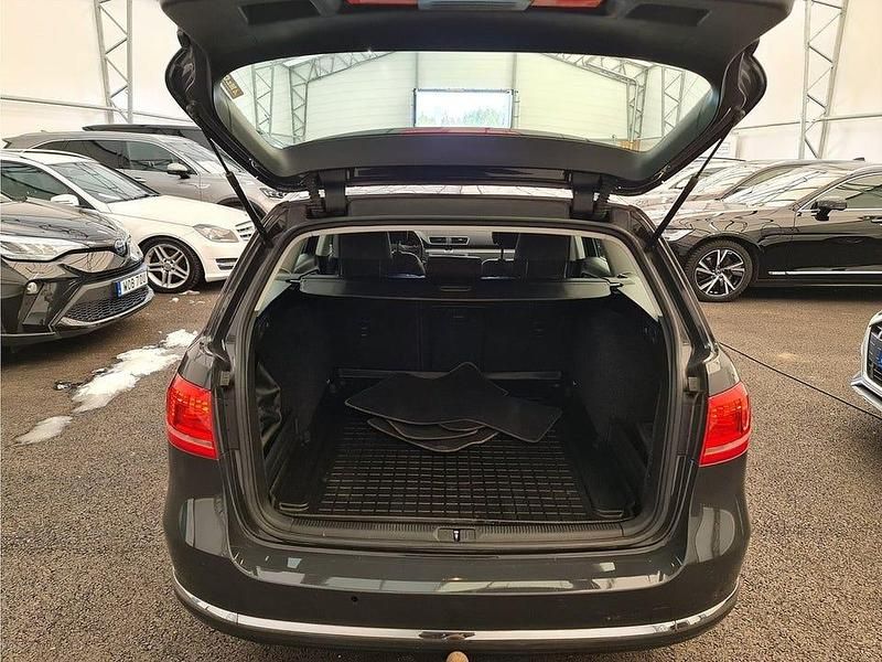 Begagnad VW Passat 150 HK (110 kW) 2012 Grå Kombi
