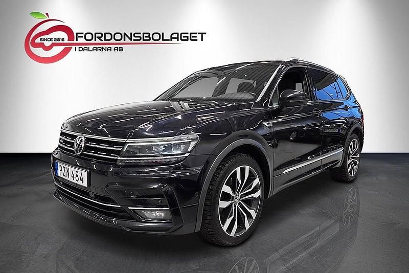 Svart Begagnad 2018 VW Tiguan Allspace R-line SUV | 239 900 kr (Dyr) - Bild 1/4