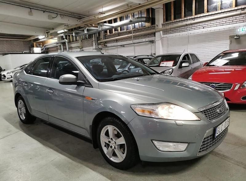 Begagnad Ford Mondeo Titanium X 140 HK (102 kW) 2007 Grå Halvkombi