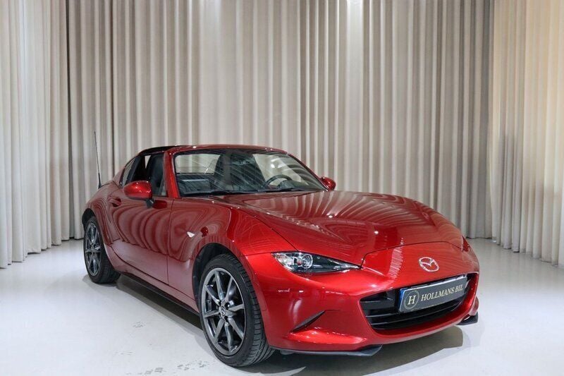 Mörkröd Begagnad 2019 Mazda MX5 Cab | 299 700 kr (Marknadspris) - Bild 1/4