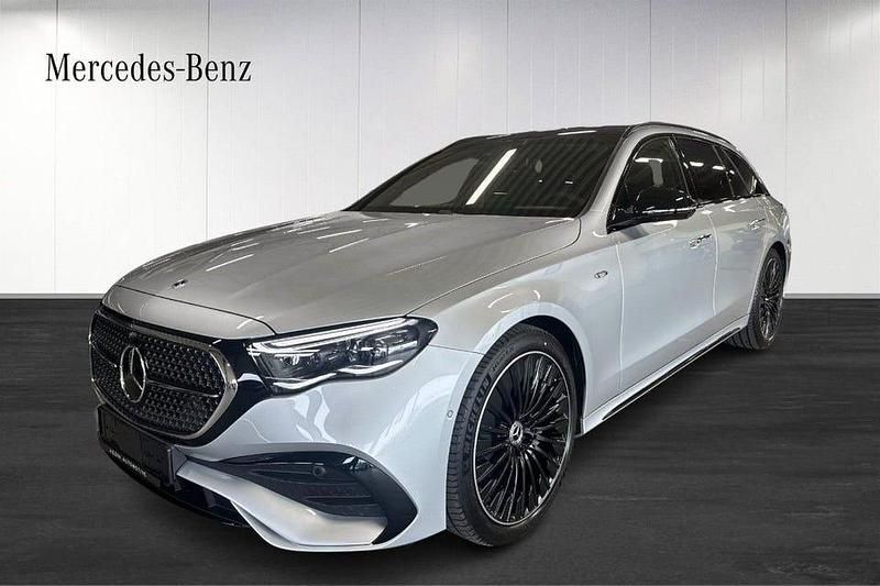 Silver Begagnad 2025 Mercedes E300 AMG Kombi | 774 900 kr - Bild 1/4