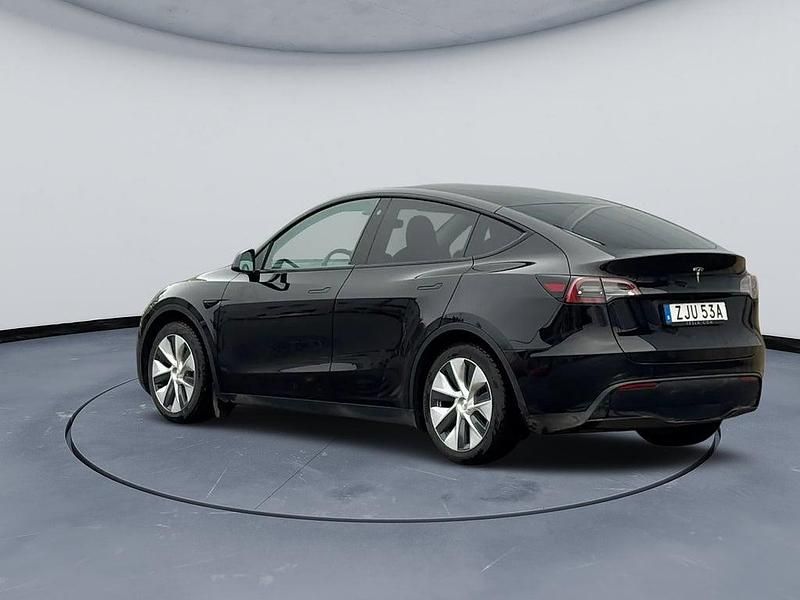Begagnad Tesla Model Y Standard Range 250 kW (340 HK) 2022 Svart SUV