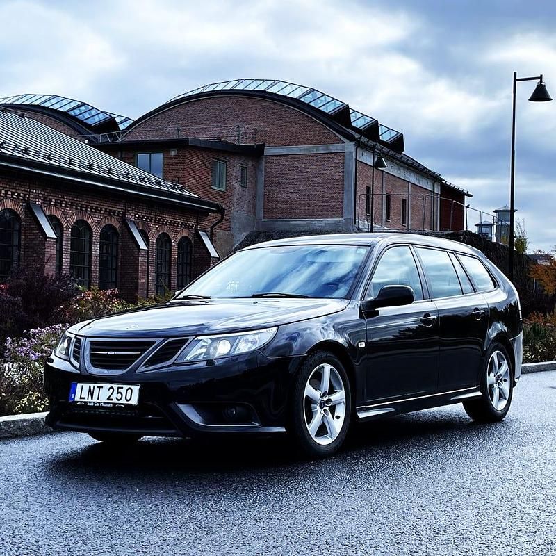 Begagnad 2010 Saab 9-3 Vector Kombi | 57 500 kr - Bild 1/4