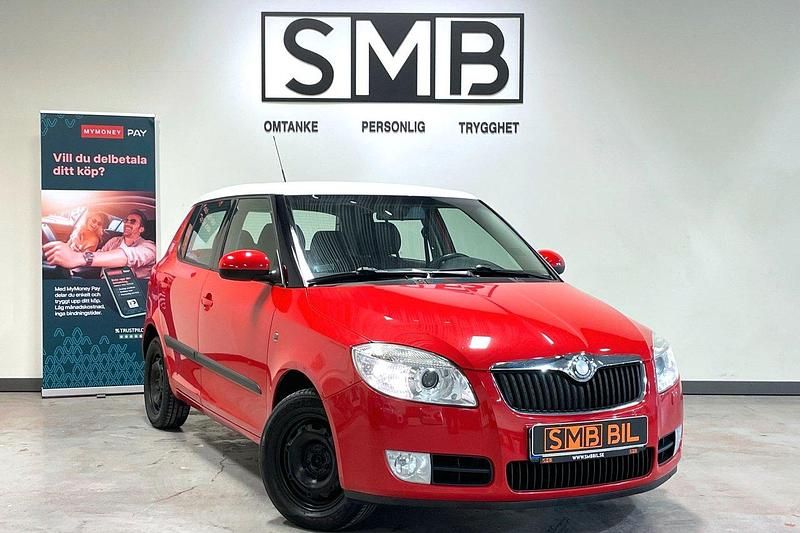 Röd Begagnad 2009 Skoda Fabia Halvkombi | 34 900 kr (Marknadspris) - Bild 1/4