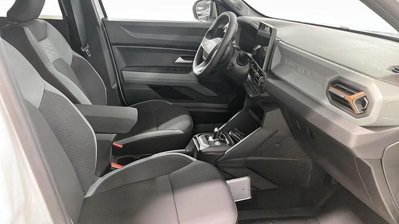 Ny Dacia Duster Extreme 155 HK (114 kW) 2025 Vit Halvkombi