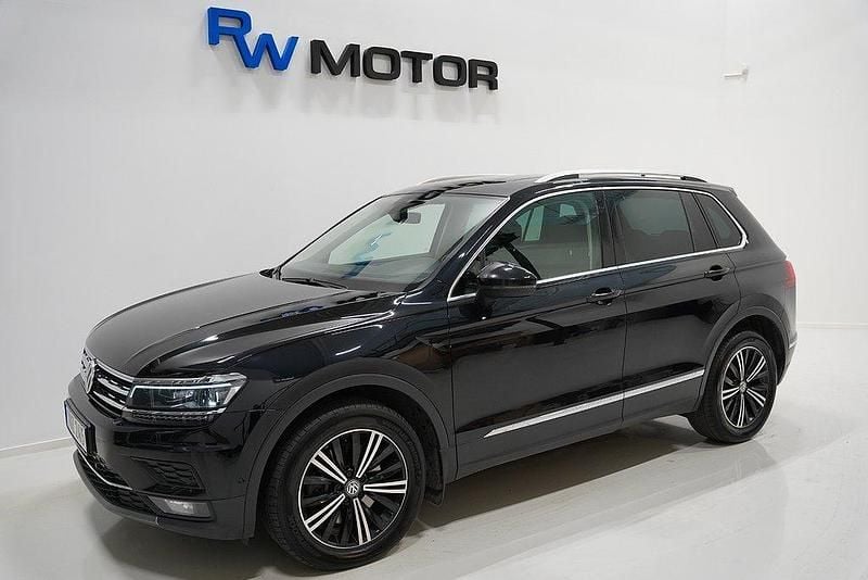 Svart Begagnad 2017 VW Tiguan SUV | 194 800 kr (Marknadspris) - Bild 1/4