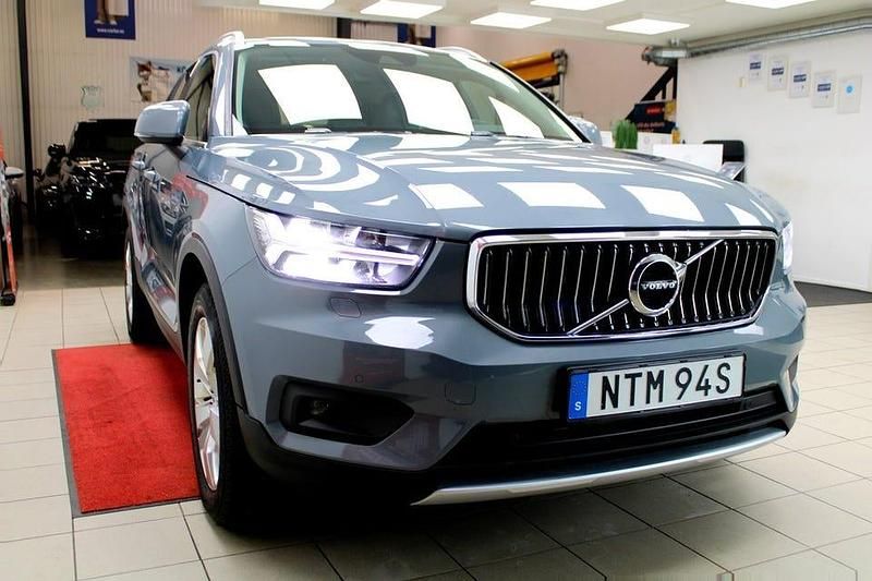 Begagnad Volvo XC40 Inscription 150 HK (110 kW) 2019 Grå SUV
