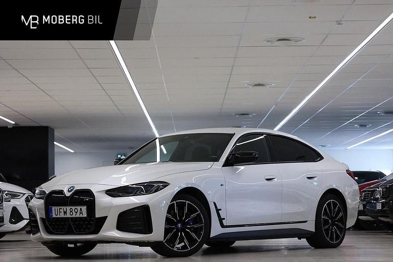 Vit Begagnad 2023 BMW i4 Shadowline Sedan | 529 900 kr (Marknadspris) - Bild 1/2