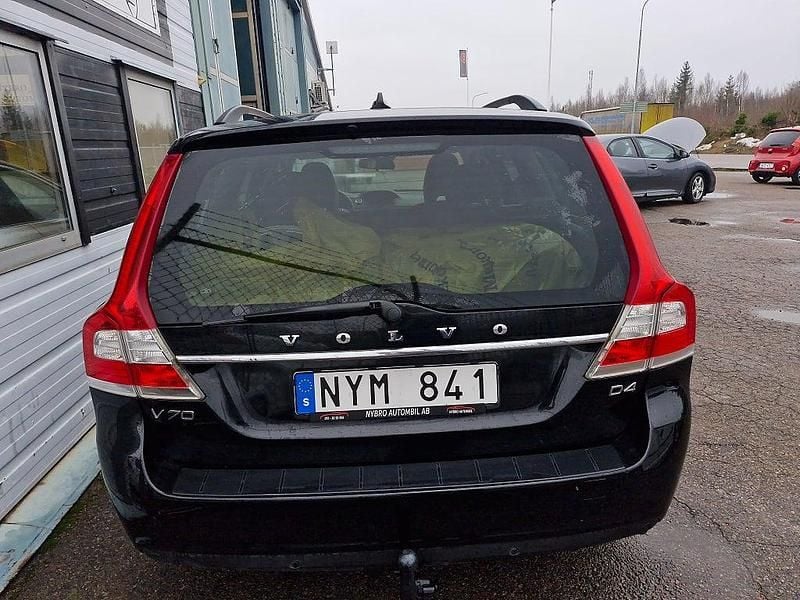 Begagnad Volvo V70 Momentum 164 HK (120 kW) 2013 Svart Kombi