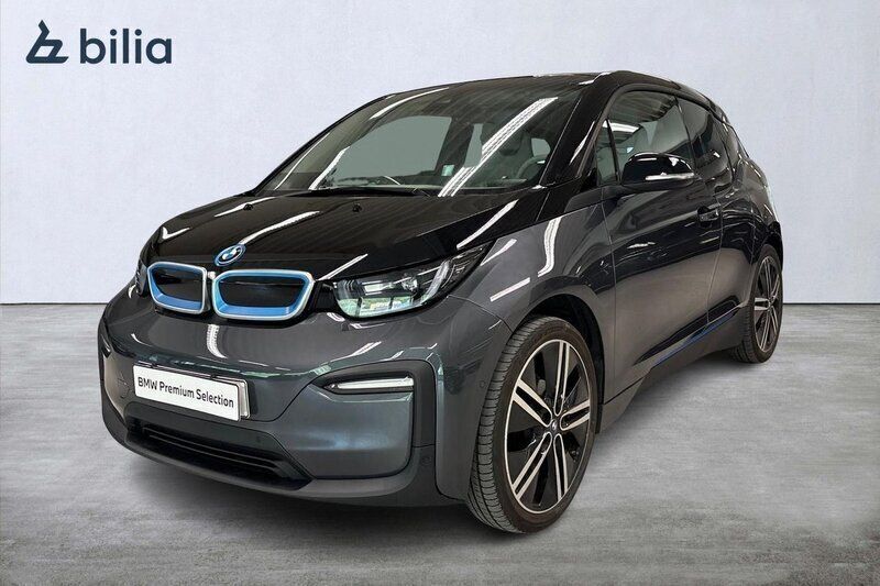 Grå Begagnad 2022 BMW i3 Halvkombi | 249 900 kr (Lite dyr) - Bild 1/4