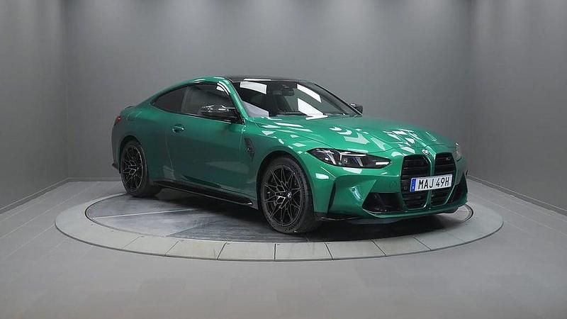 Begagnad BMW M4 Competition Edition 538 HK (395 kW) 2025 Grön Sportkupé