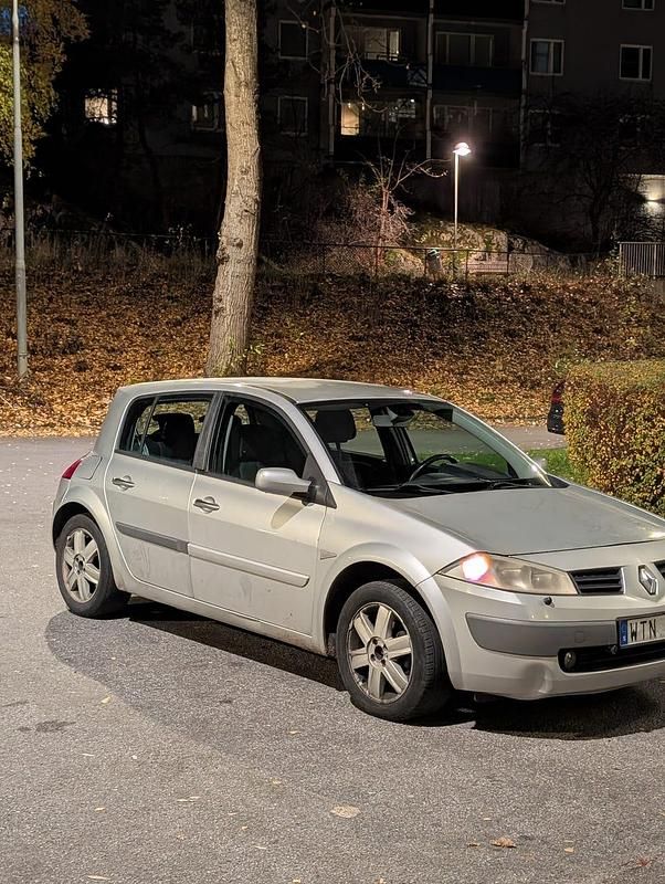 Begagnad Renault Mégane II 135 HK (99 kW) 2005