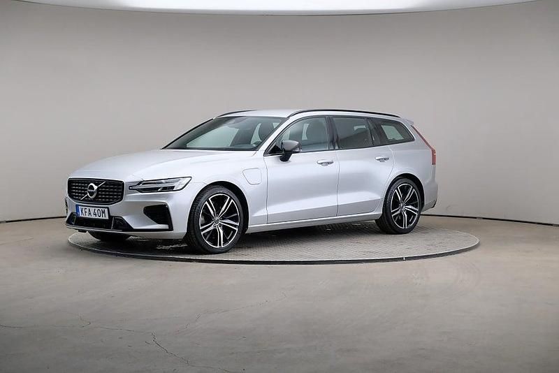 Silver Begagnad 2021 Volvo V60 R-Design Kombi | 339 000 kr (Lite dyr) - Bild 1/4