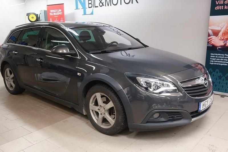 Gråmetallic Begagnad 2016 Opel Insignia Country Tourer Business Kombi | 159 900 kr - Bild 1/4