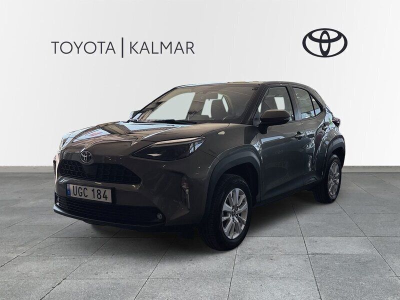 Grön Begagnad 2022 Toyota Yaris Cross SUV | 283 900 kr (Bra pris) - Bild 1/3