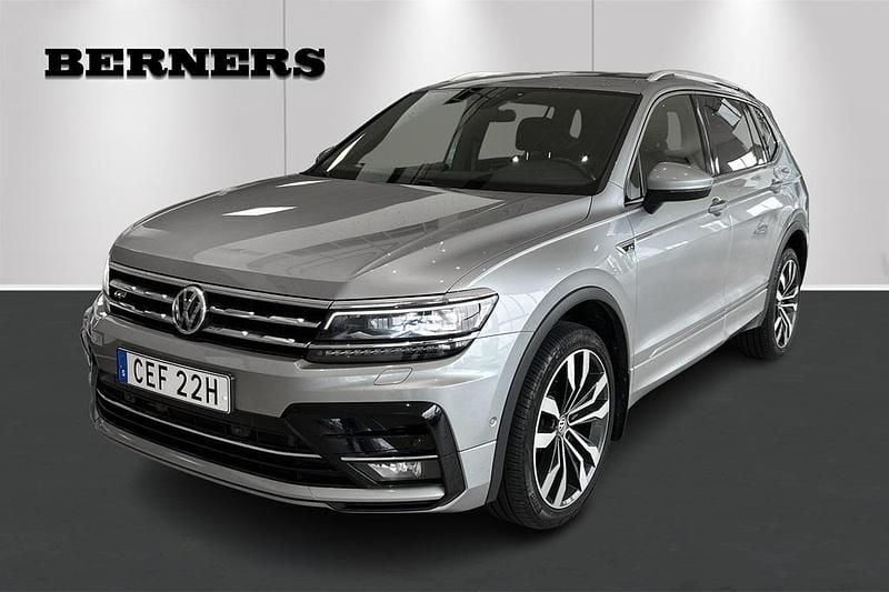 Silver Begagnad 2020 VW Tiguan Allspace SUV | 299 000 kr (Superpris) - Bild 1/4