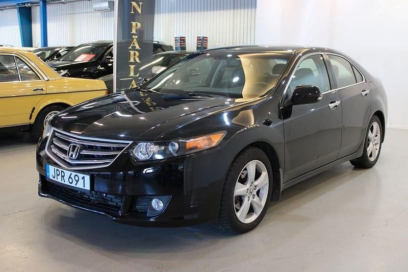 Begagnad Honda Accord Elegance 150 HK (110 kW) 2009 Svart Sedan
