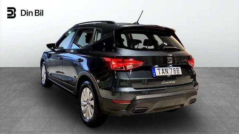 Begagnad Seat Arona Style 110 HK (80 kW) 2023 Magnetic tech metallic SUV