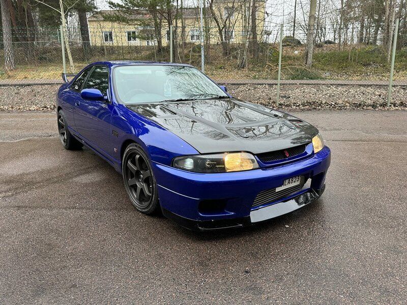Vit Begagnad 1995 Nissan Skyline Sportkupé | 279 900 kr - Bild 1/4