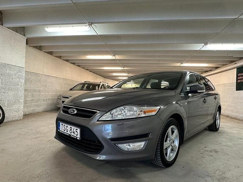 Brun Begagnad 2014 Ford Mondeo Kombi | 69 000 kr (Superpris) - Bild 1/4