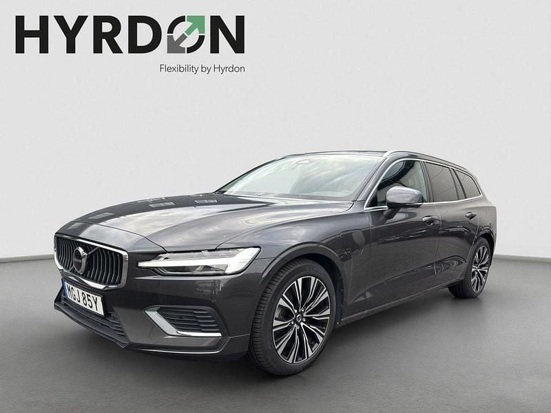 Grå Ny 2024 Volvo V60 Core Kombi | 489 000 kr (Superpris) - Bild 1/4