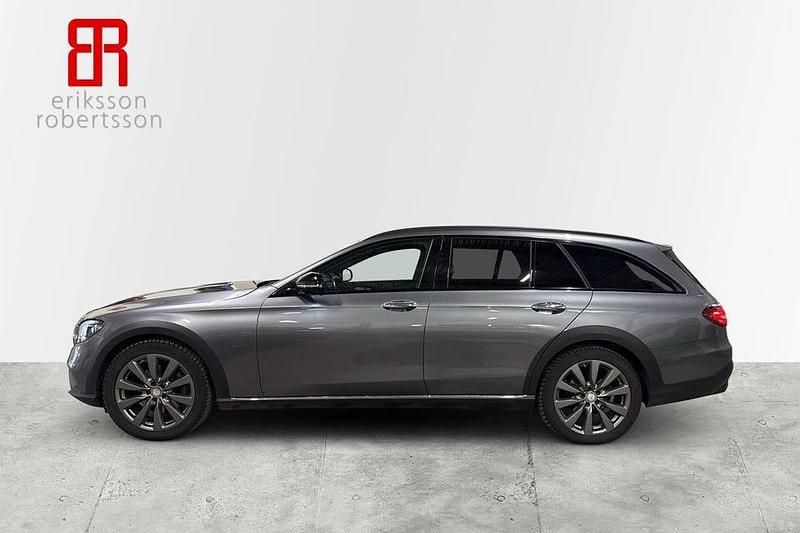 Begagnad Mercedes E220 All-Terrain 194 HK (142 kW) 2021 Grå Kombi