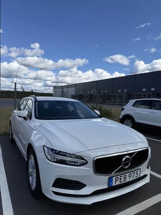 Vit Begagnad 2017 Volvo V90 Kinetic Kombi | 219 999 kr (Marknadspris) - Bild 1/4