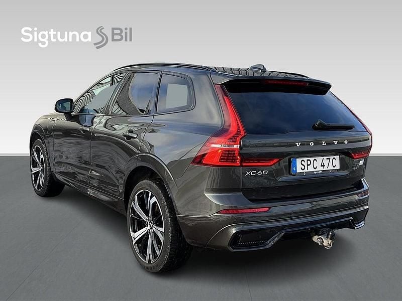 Begagnad Volvo XC60 R-Design 456 HK (335 kW) 2022 Mörkgrå SUV