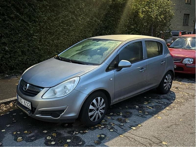 Grå Begagnad 2009 Opel Corsa Halvkombi | 21 500 kr (Marknadspris) - Bild 1/4