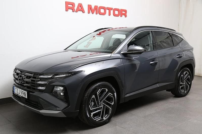 Grå Ny 2025 Hyundai Tucson Advanced SUV | 479 900 kr (Lite dyr) - Bild 1/4