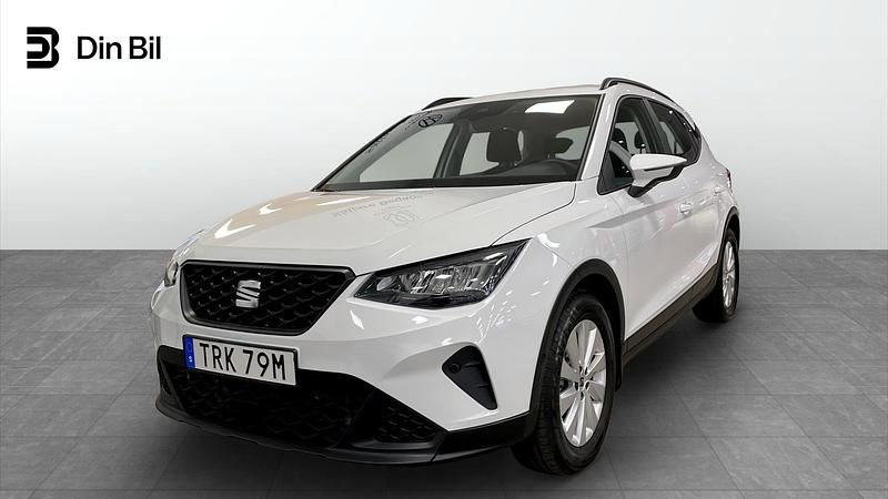 Vit Begagnad 2025 Seat Arona Style SUV | 209 900 kr (Marknadspris) - Bild 1/3