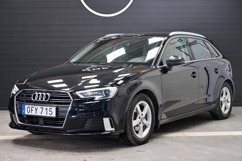 Begagnad Audi A3 Comfort 150 HK (110 kW) 2017 Svart