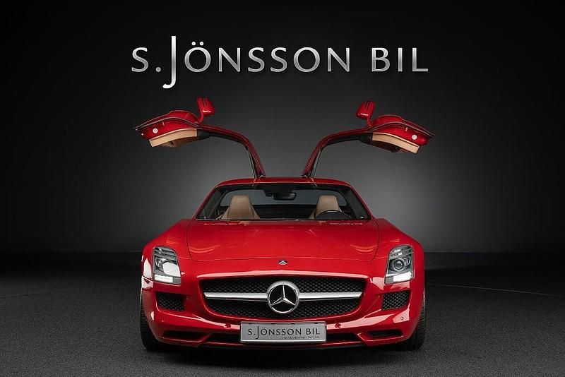 Begagnad Mercedes SLS AMG AMG 572 HK (420 kW) 2009 Röd Sportkupé