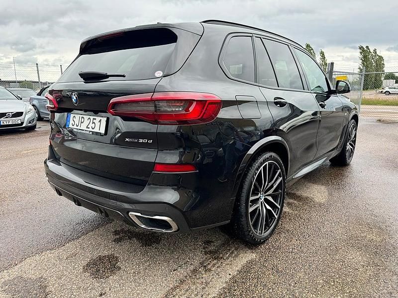 Begagnad BMW X5 M Sport 266 HK (195 kW) 2018 Svart SUV