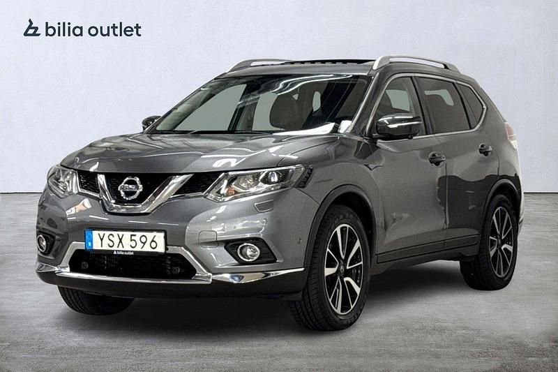 Grå Begagnad 2016 Nissan X-Trail 360º SUV | 164 900 kr (Marknadspris) - Bild 1/3