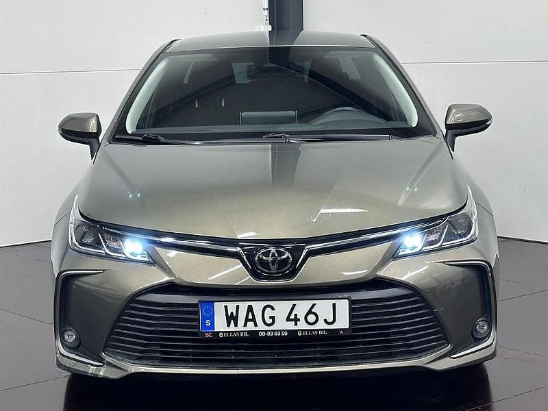 Begagnad Toyota Corolla Multidrive S 132 HK (97 kW) 2020 Grön Sedan
