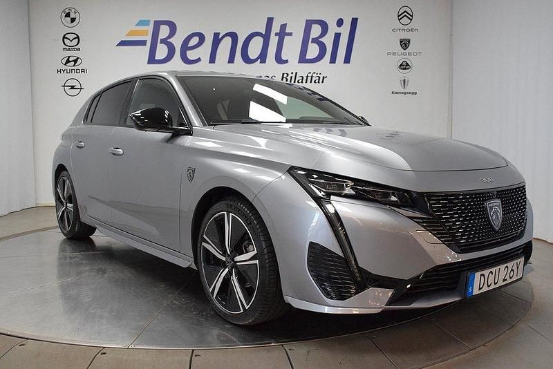 Grå artense Begagnad 2022 Peugeot 308 GT Halvkombi | 229 500 kr - Bild 1/3