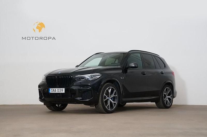 Svart Begagnad 2023 BMW X5 M Sport SUV | 699 000 kr (Superpris) - Bild 1/4