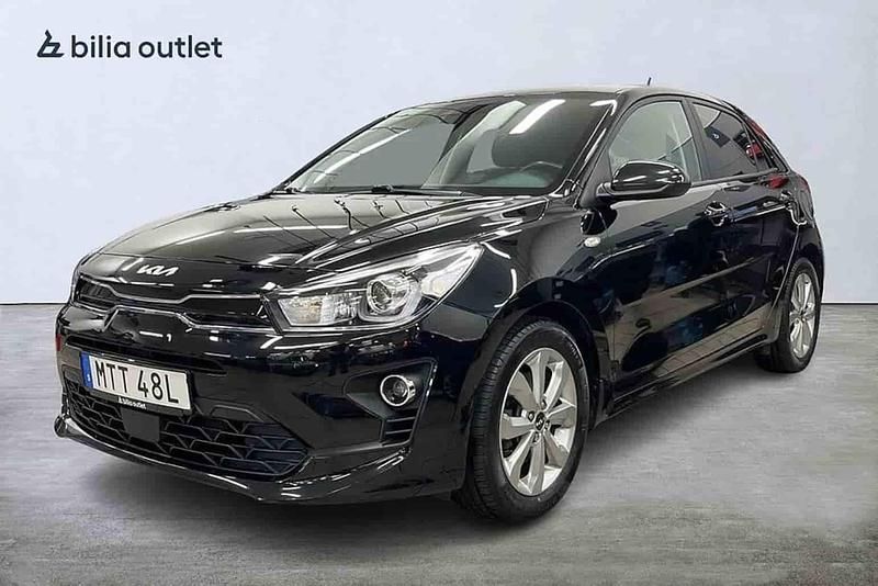 Svart Begagnad 2022 Kia Rio Halvkombi | 164 900 kr - Bild 1/1