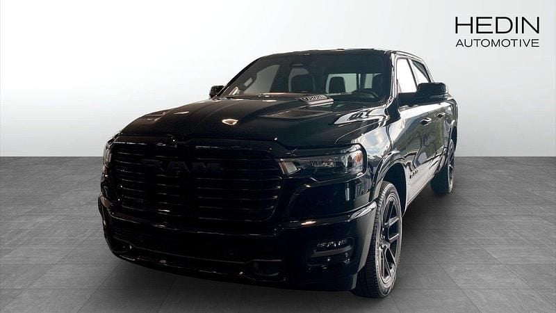 Svart (black) Ny 2025 RAM 1500 Pickup | 1 174 880 kr (Dyr) - Bild 1/4