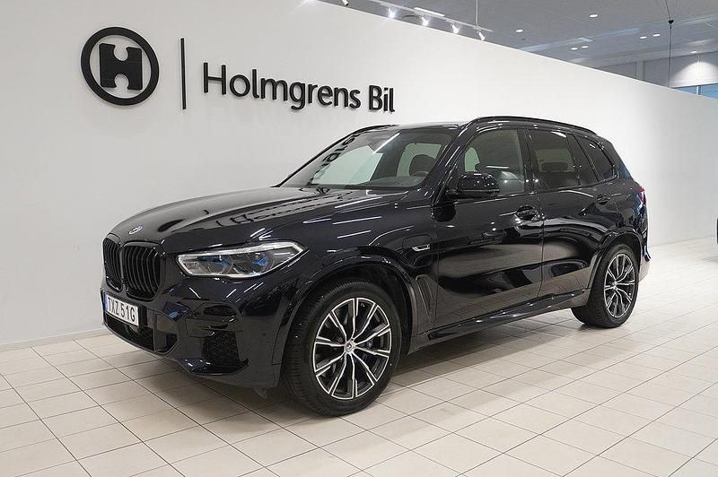 Svart Begagnad 2022 BMW X5 M Sport SUV | 809 900 kr (Dyr) - Bild 1/4