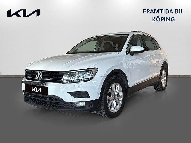 Vit Begagnad 2020 VW Tiguan SUV | 235 900 kr (Bra pris) - Bild 1/4