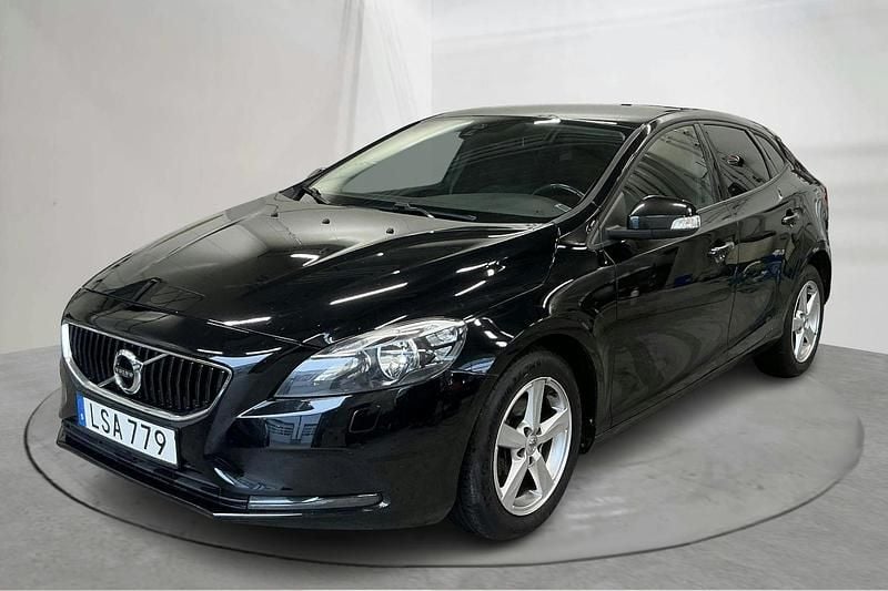 Svart Begagnad 2017 Volvo V40 Business Edition Kombi | 117 900 kr (Bra pris) - Bild 1/4