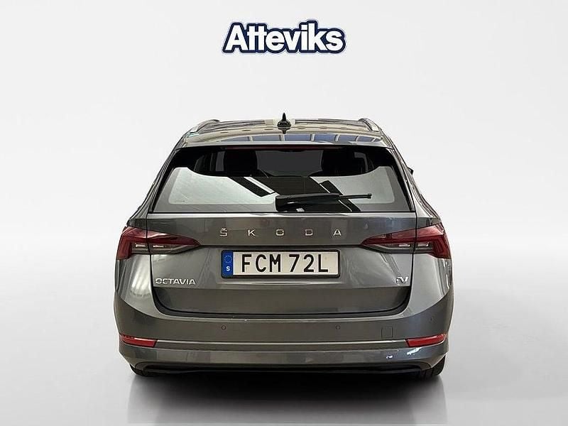 Begagnad Skoda Octavia Style 150 HK (110 kW) 2024 Grå Kombi