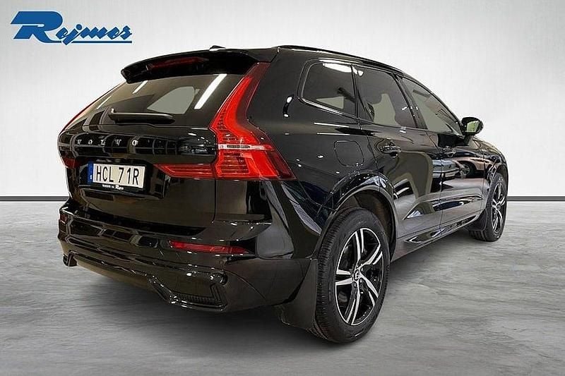 Begagnad Volvo XC60 R-Design 253 HK (186 kW) 2022 Svart SUV