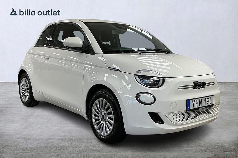 Begagnad Fiat 500e 69 kW (95 HK) 2021 Vit Halvkombi