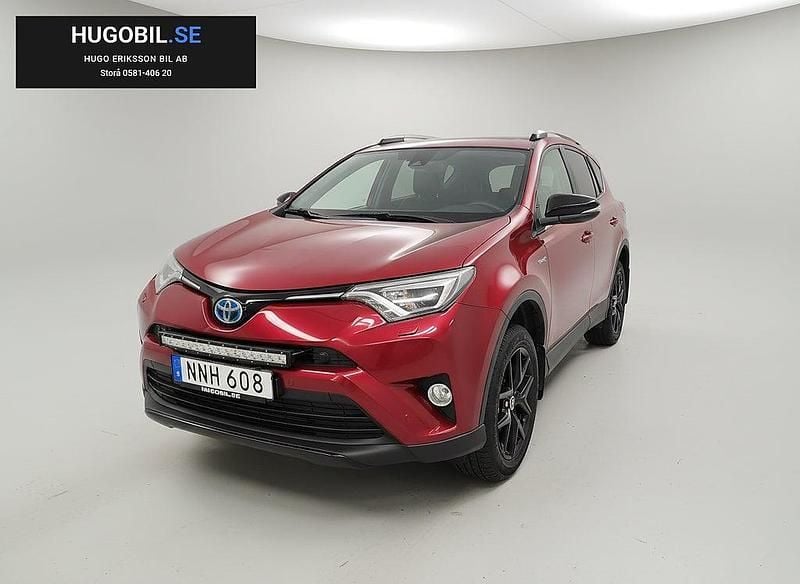 Begagnad Toyota RAV4 197 HK (144 kW) 2018 Röd SUV